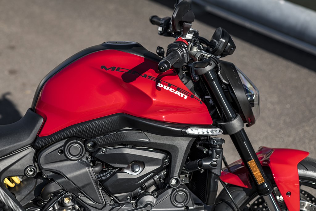 ducati_my21_monster_9