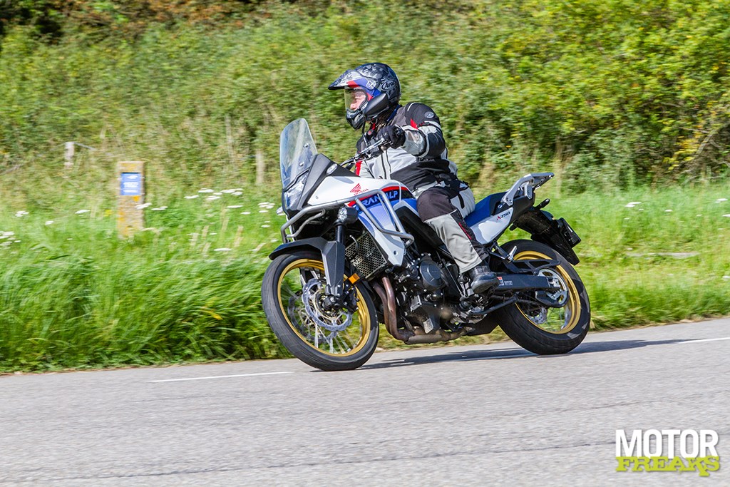 honda_my23_transalp_1