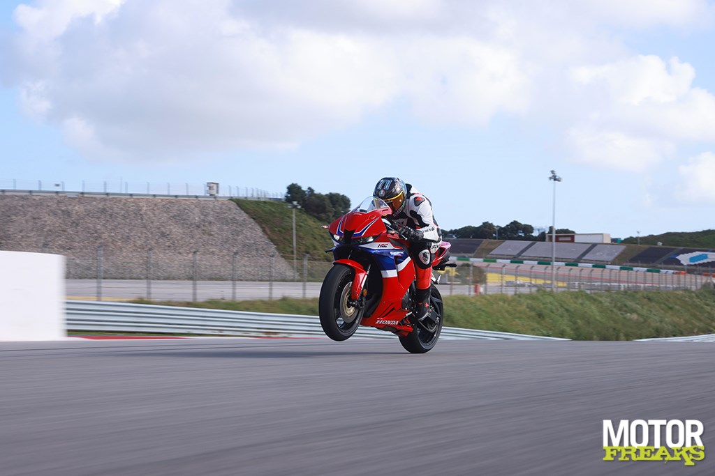 honda_my24_cvr600rr_10