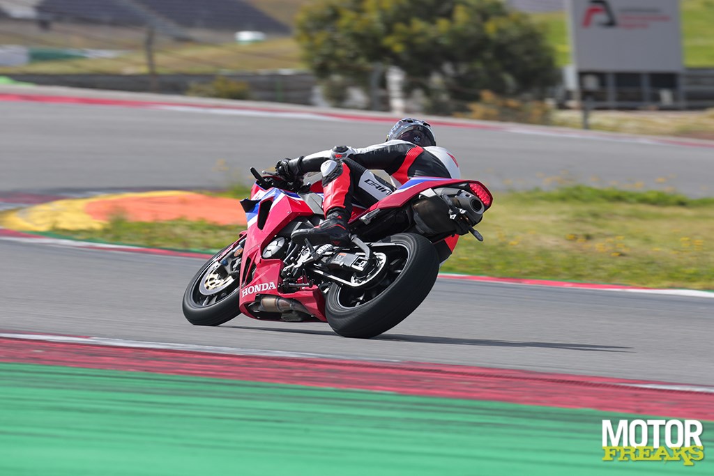 honda_my24_cvr600rr_25