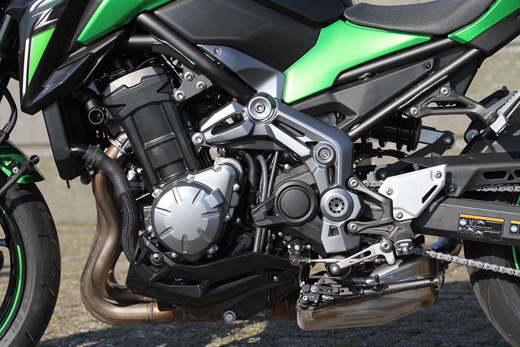 kawasaki_my17_z900_5