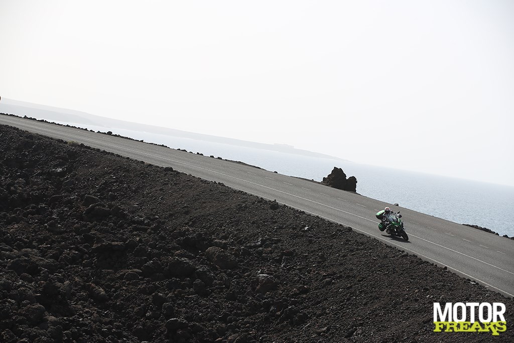 kawasaki_my19_versys_1000_se_11