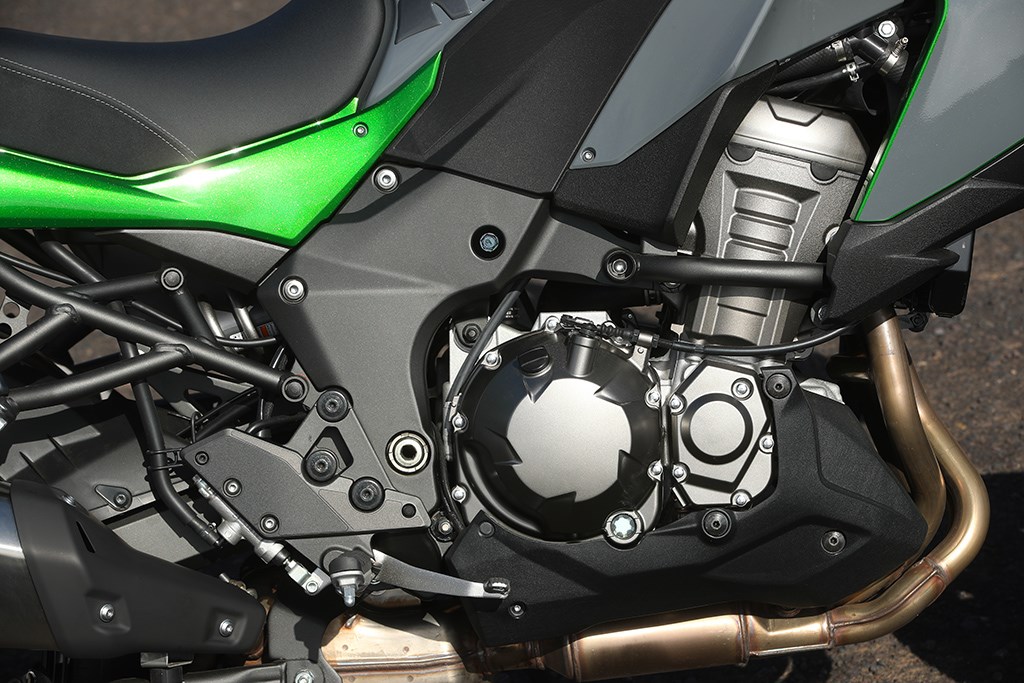 kawasaki_my19_versys_1000_se_55