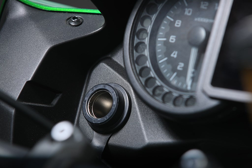 kawasaki_my19_versys_1000_se_57