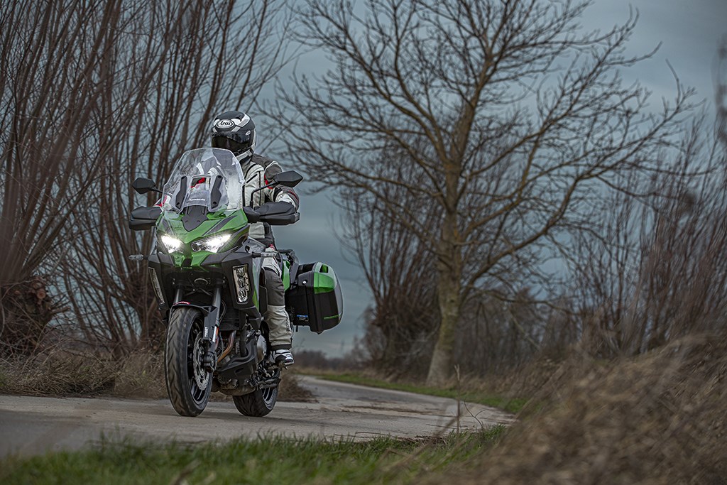 kawasaki_my21_versys_1000_se_015