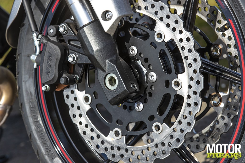 kawasaki_my22_versys_650_0413