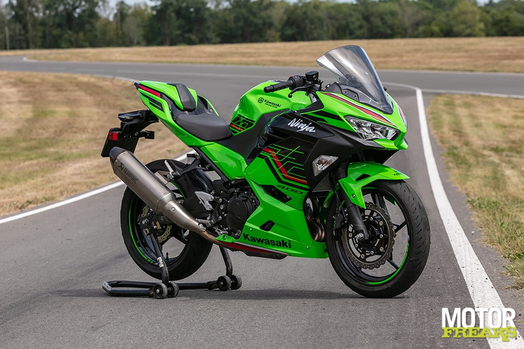 kawasaki_my23_ninja_400_17