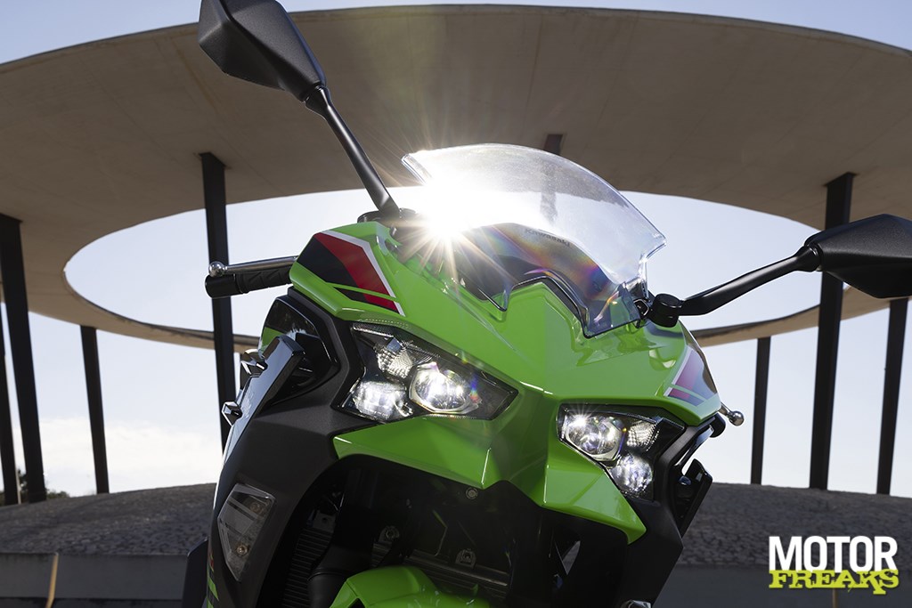 kawasaki_my24_ninja500_06