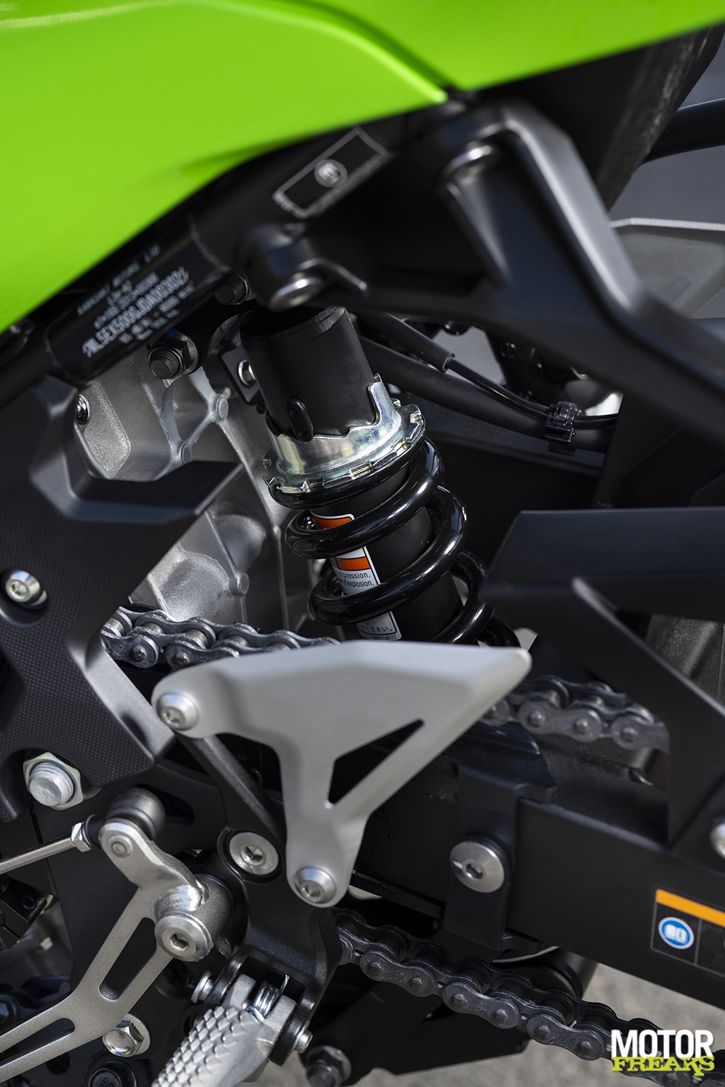 kawasaki_my24_ninja500_19