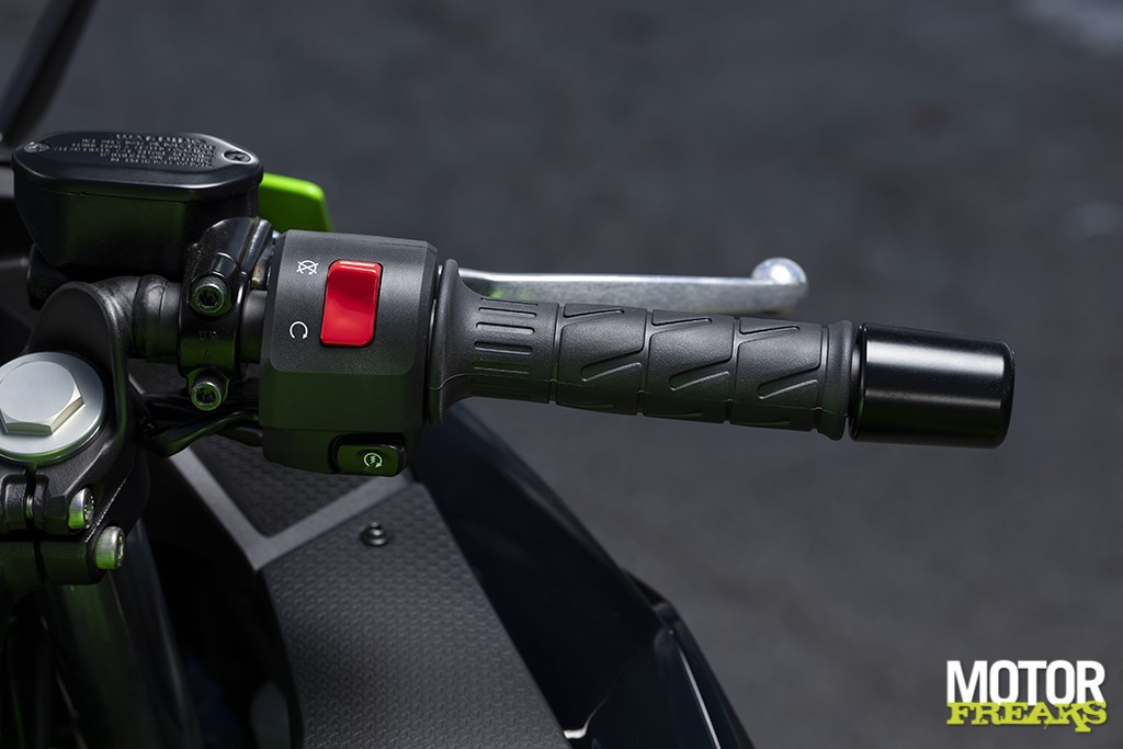 kawasaki_my24_ninja500_22