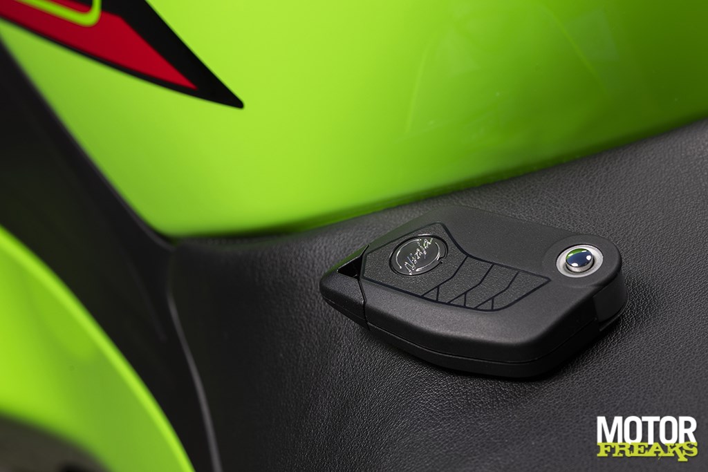 kawasaki_my24_ninja500_26