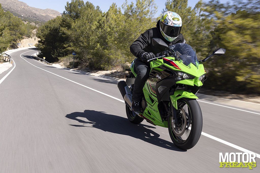kawasaki_my24_ninja500_34