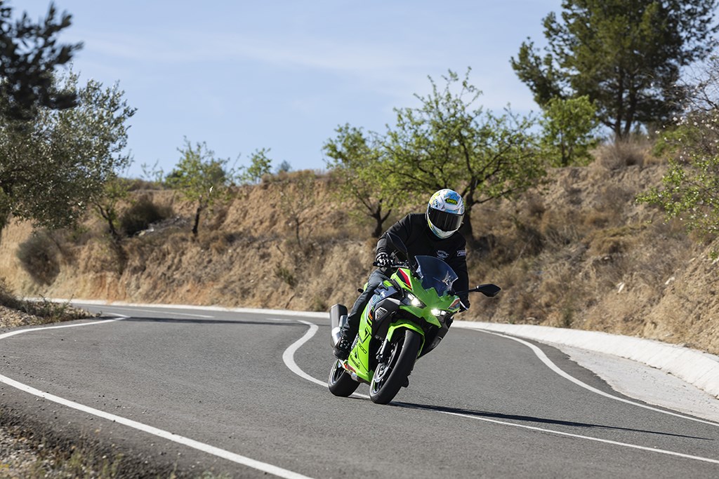 kawasaki_my24_ninja500_38