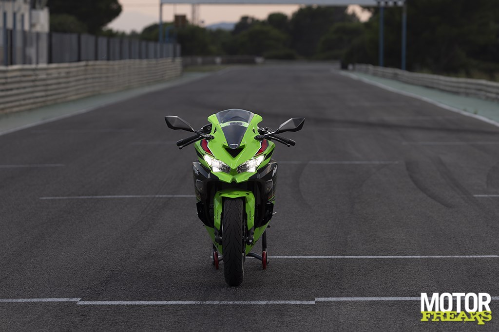 kawasaki_my24_ninja_zx-4rr_29