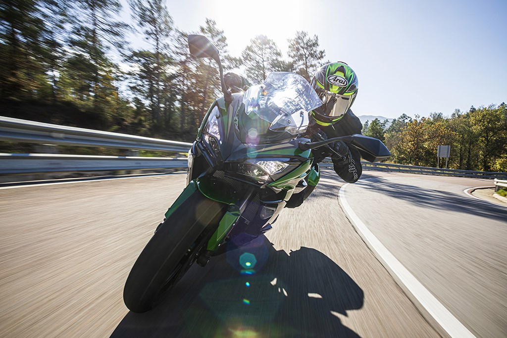 kawasaki_my25_ninja_1100_sx_se_17