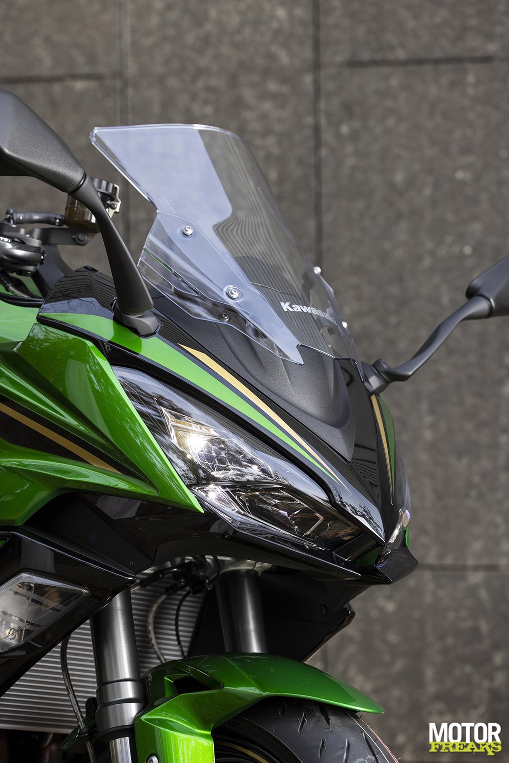 kawasaki_my25_ninja_1100_sx_se_35