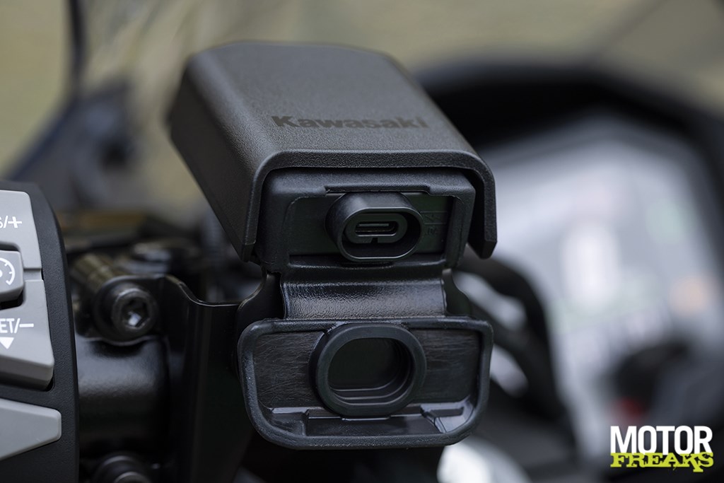 kawasaki_my25_ninja_1100_sx_se_39