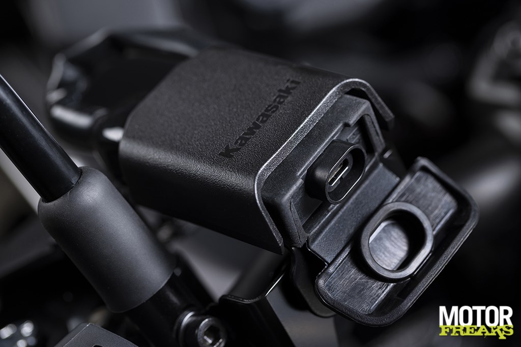 kawasaki_my25_versys_1100_se_32