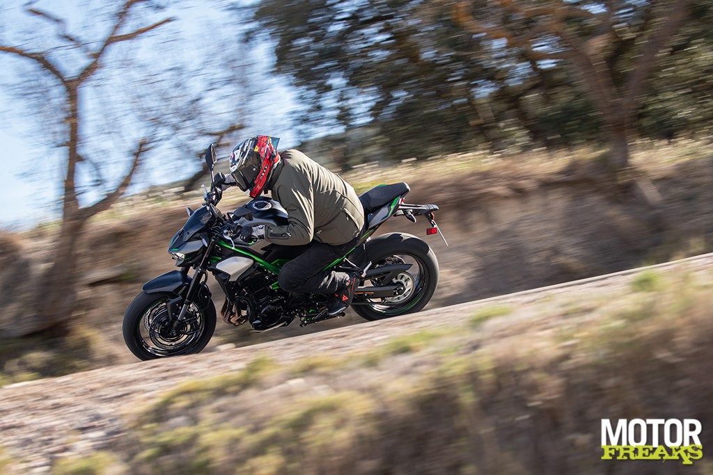 kawasaki_my25_z900_11