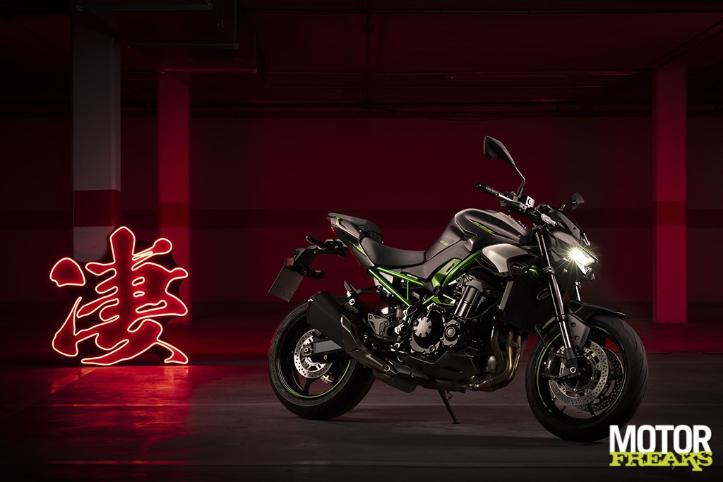 kawasaki_my25_z900_23