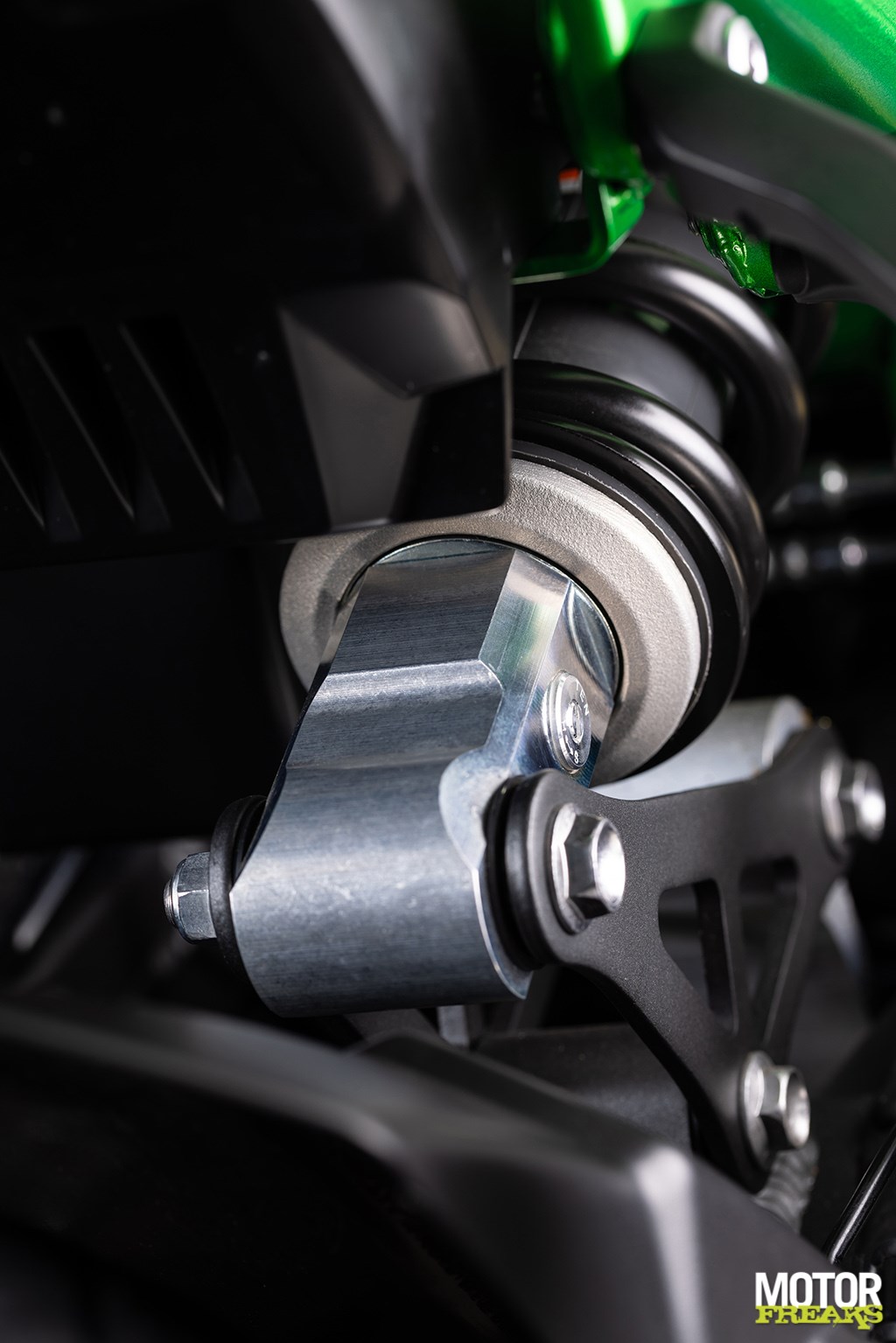 kawasaki_my25_z900_26