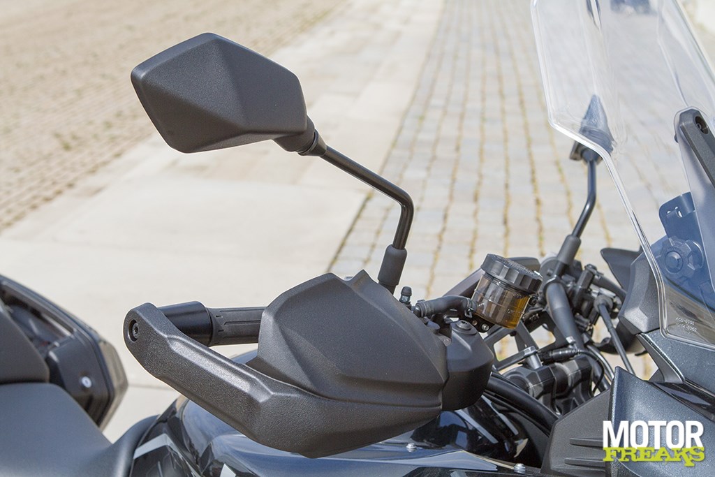 kawasaki_versys_1000_17