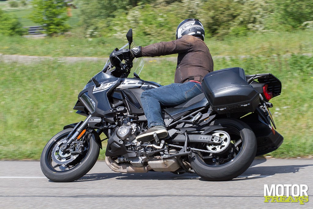 kawasaki_versys_1000_7