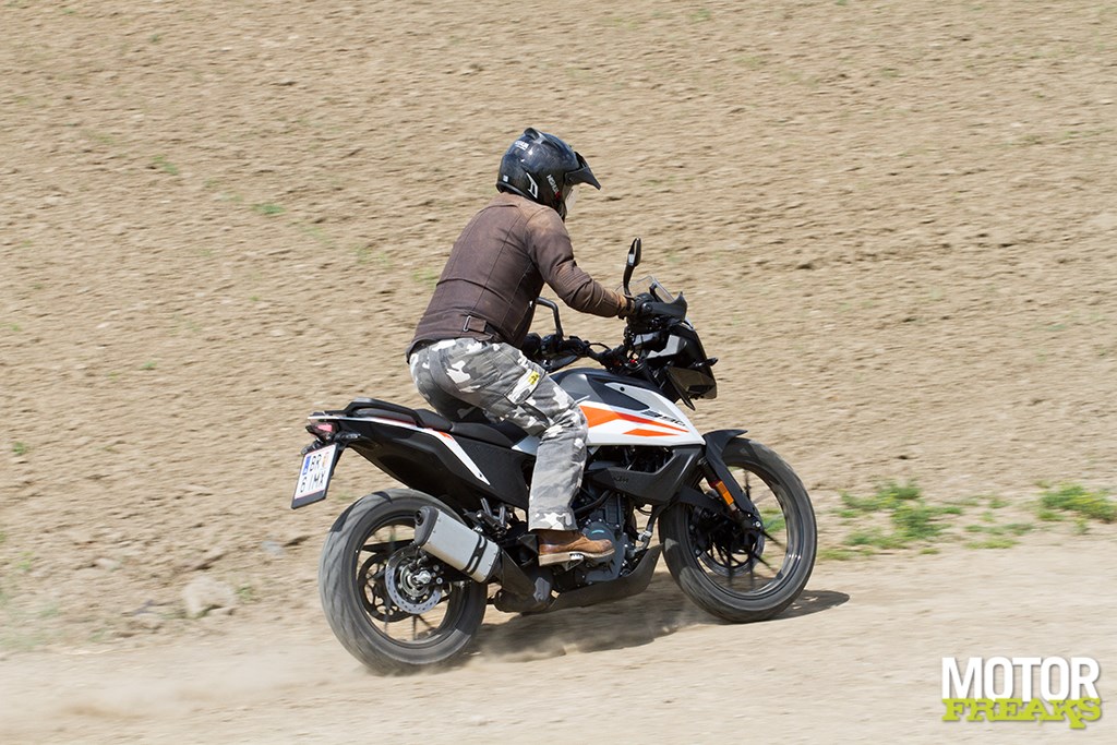 ktm_390_adventure_16