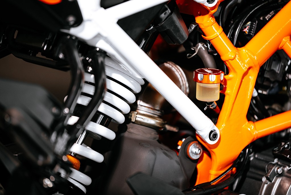 ktm_my17_390_duke_59