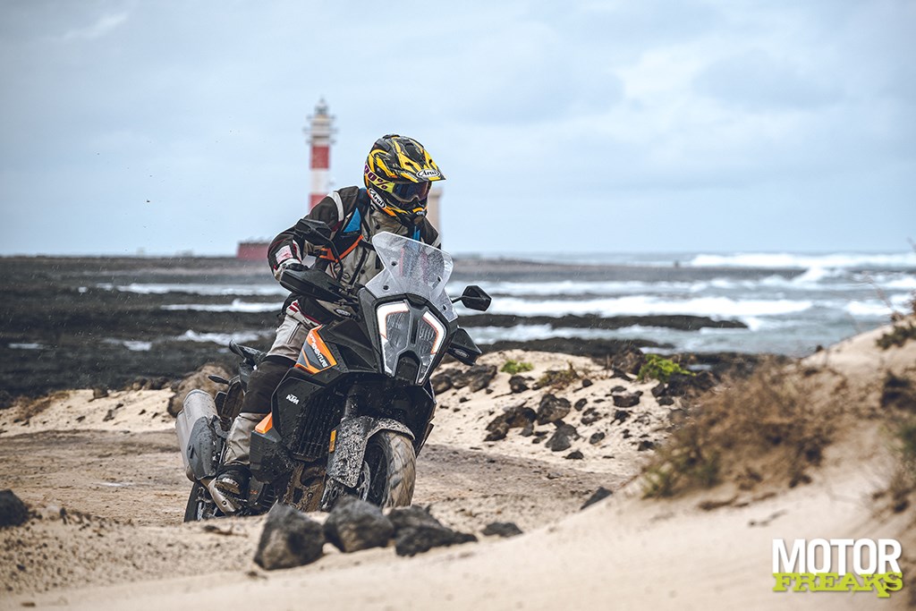 ktm_my21_super_adventure_s_14
