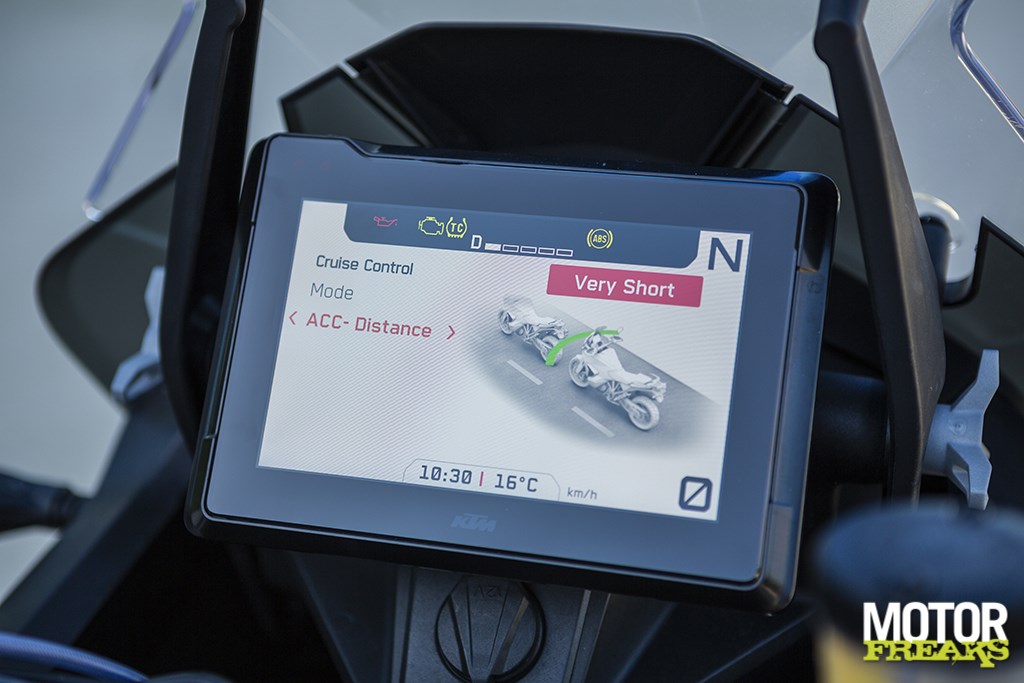 ktm_my21_super_adventure_s_30