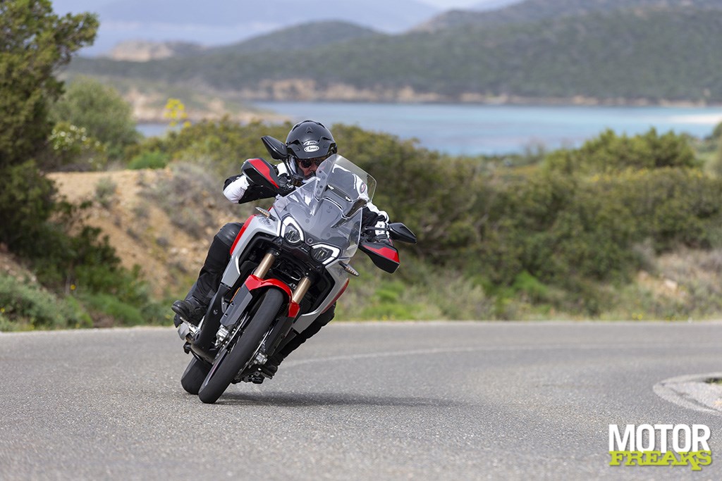 mv_agusta_enduro_veloce_02