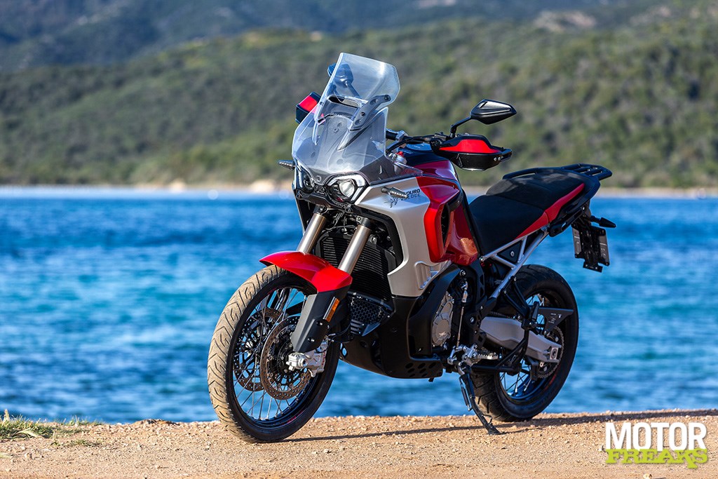 mv_agusta_enduro_veloce_23