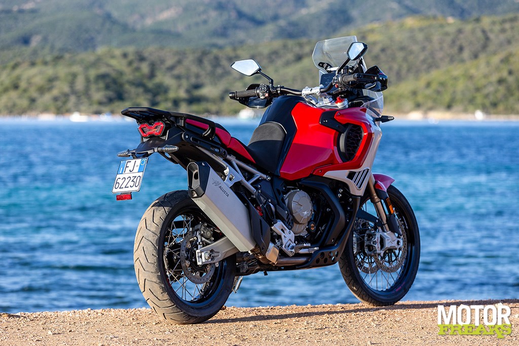 mv_agusta_enduro_veloce_24