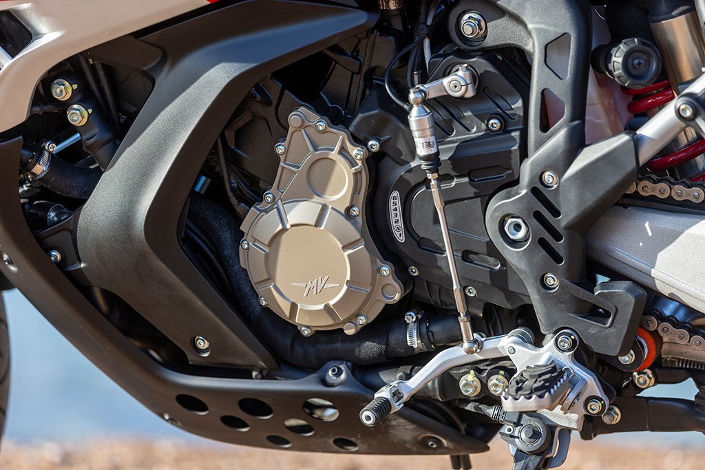 mv_agusta_enduro_veloce_31