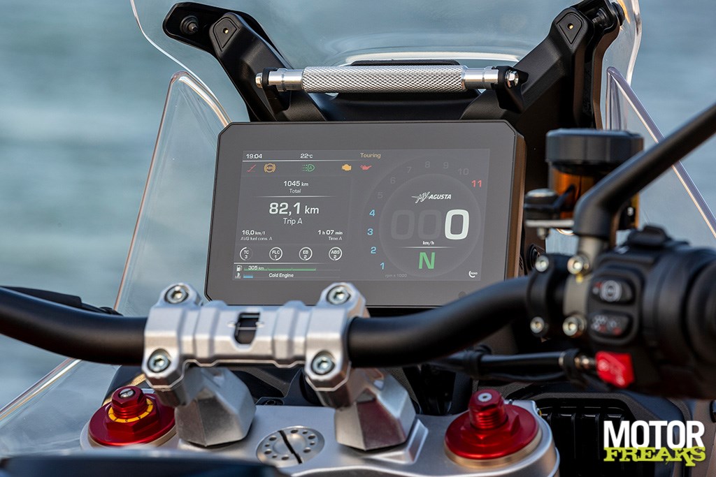 mv_agusta_enduro_veloce_40