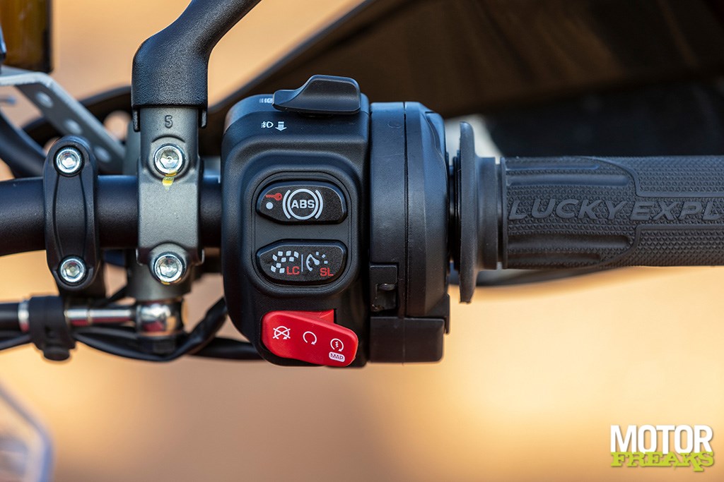 mv_agusta_enduro_veloce_41