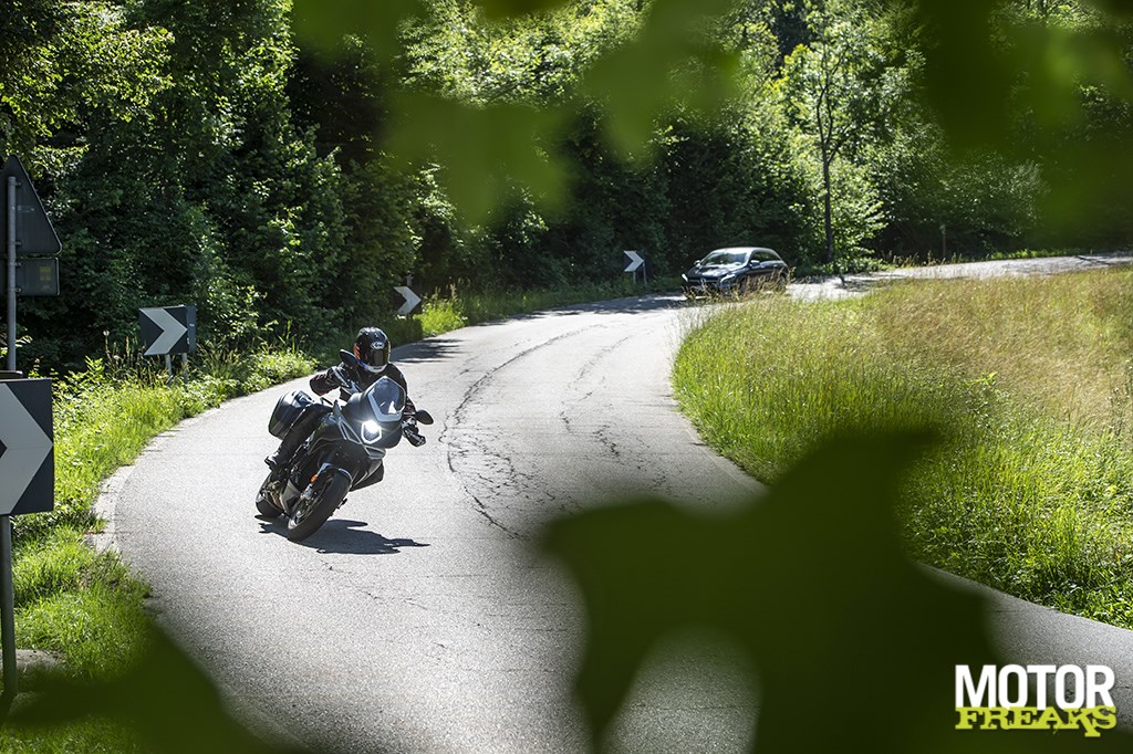 mv_agusta_turismo_veloce_800_lusso_4