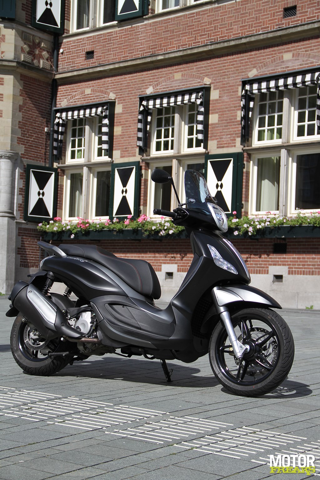 piaggio_beverly_350_st_39