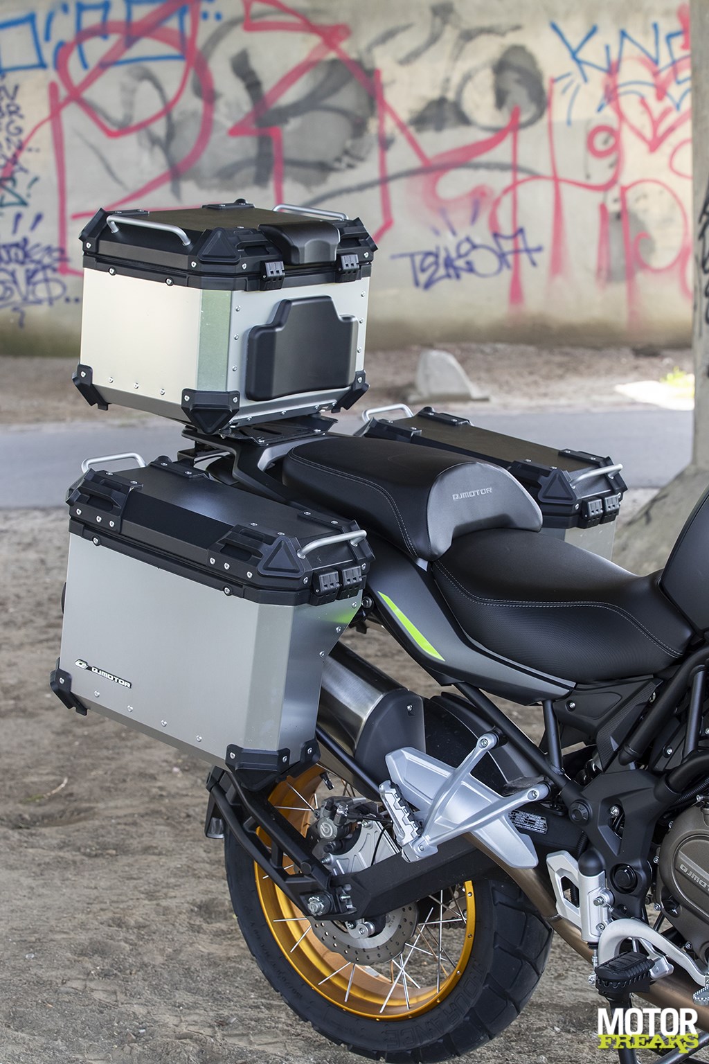 qjmotor_srt_700_sx_11