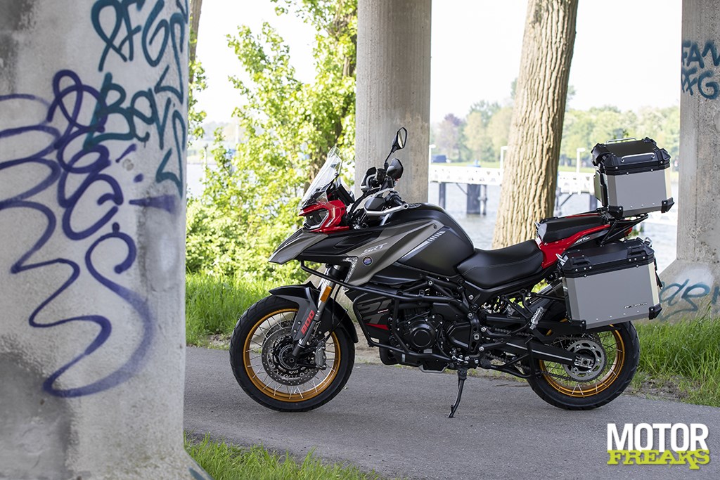 qjmotor_srt_800_sx_06