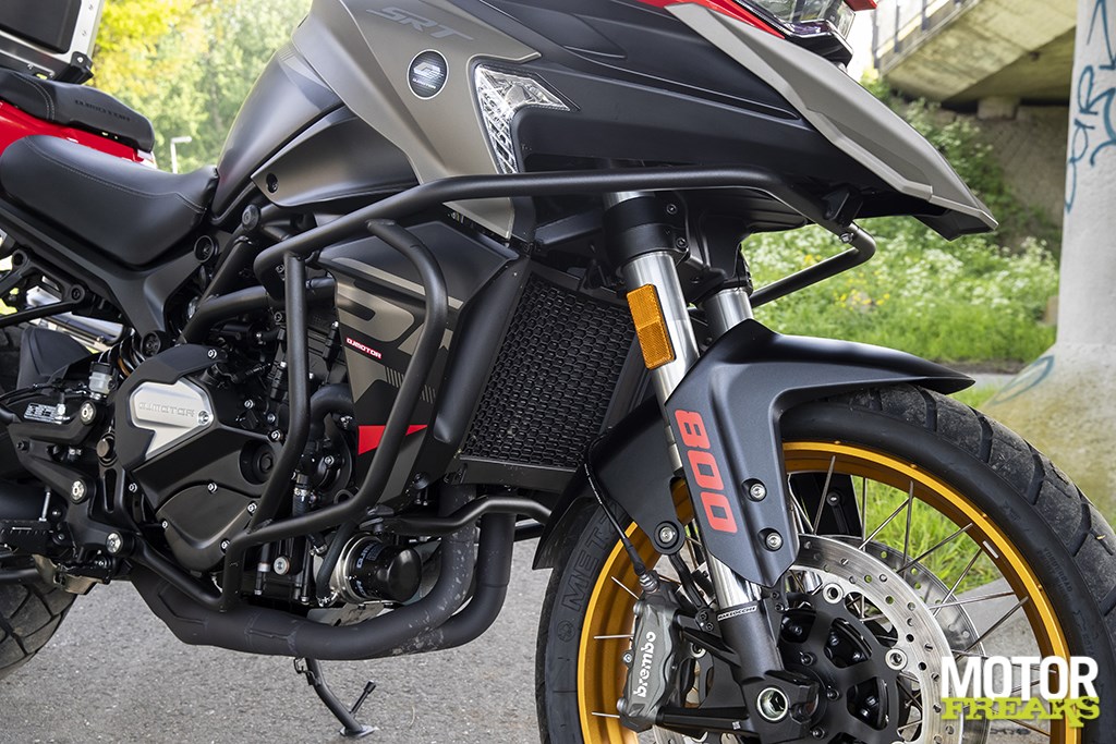 qjmotor_srt_800_sx_09