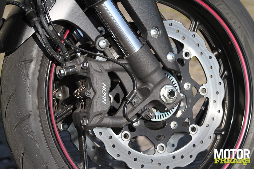 suzuki_my17_gsx-s750z_4