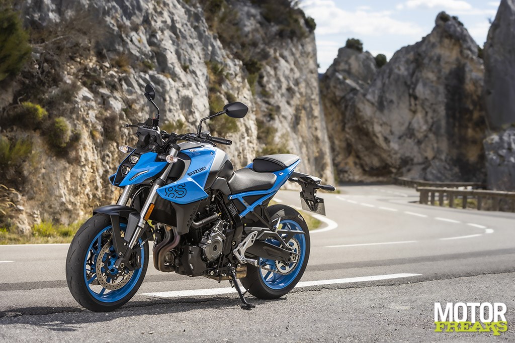 suzuki_my23_gsx-8s_21-2