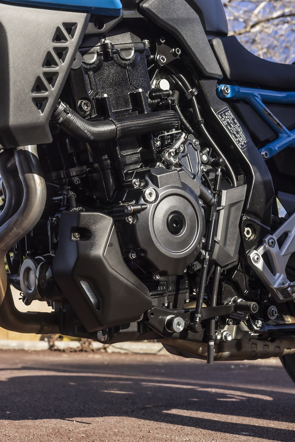 suzuki_my23_gsx-8s_33-1