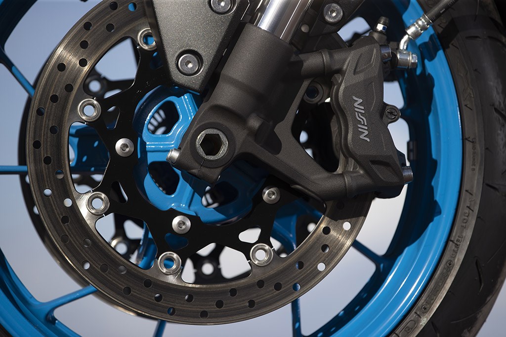 suzuki_my23_gsx-8s_38-1