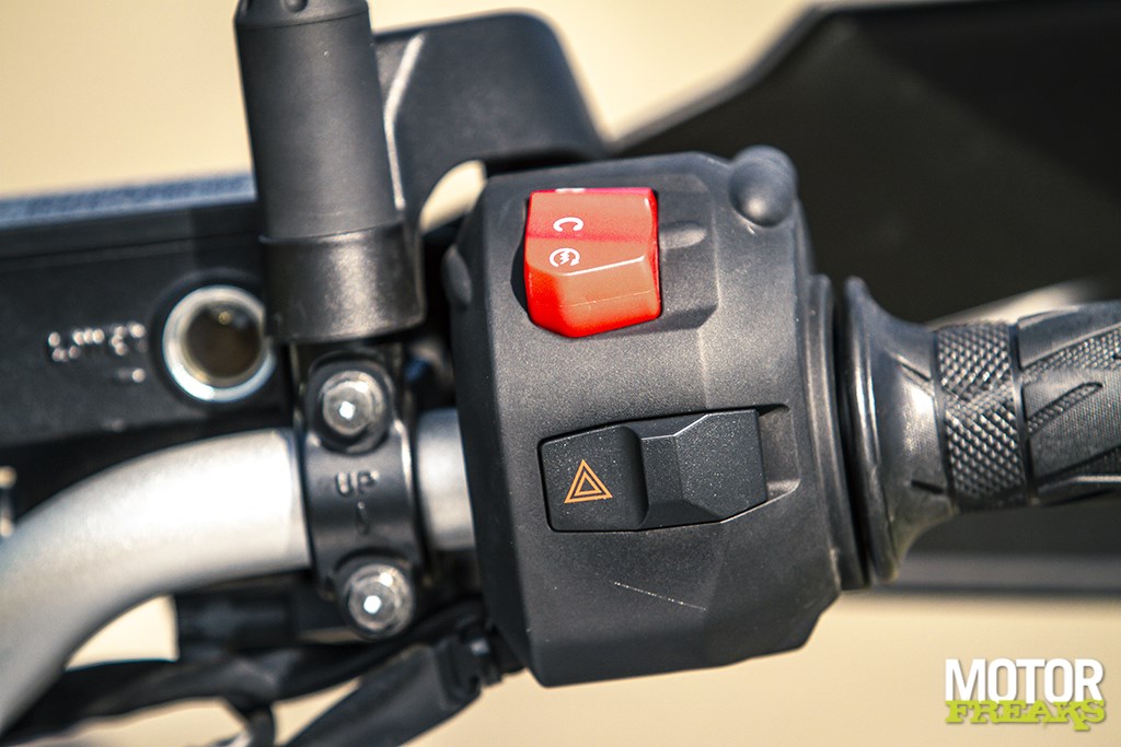 suzuki_my23_v-strom_800de_22