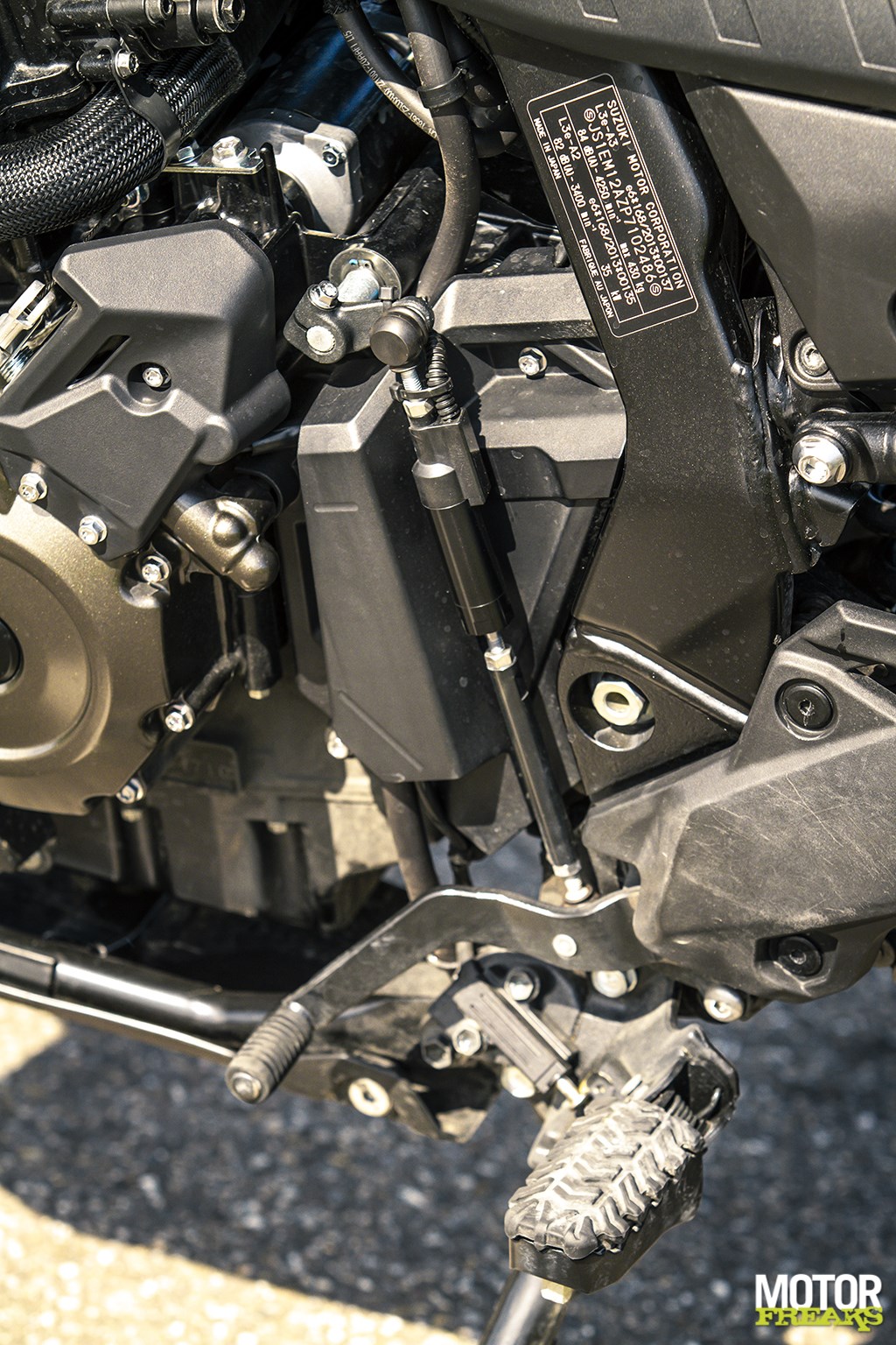 suzuki_my23_v-strom_800de_33