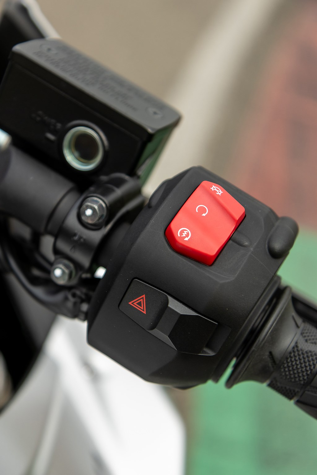 suzuki_my24_gsx_8r_23