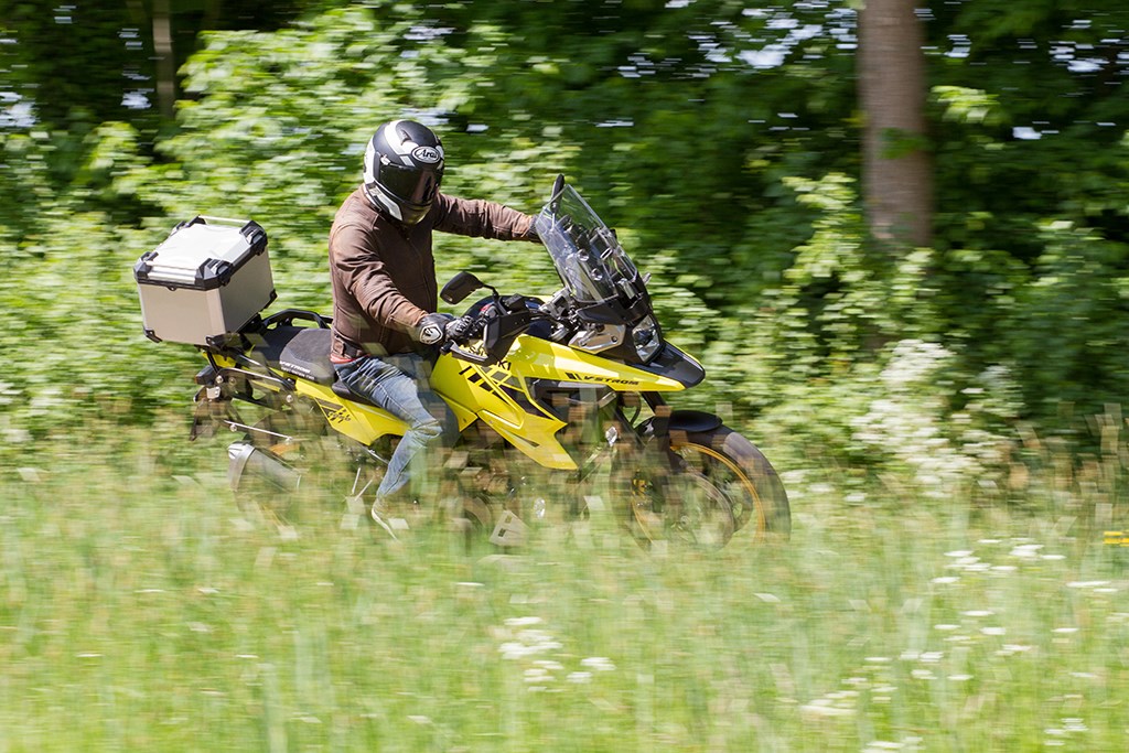 suzuki_v-strom_1050_2